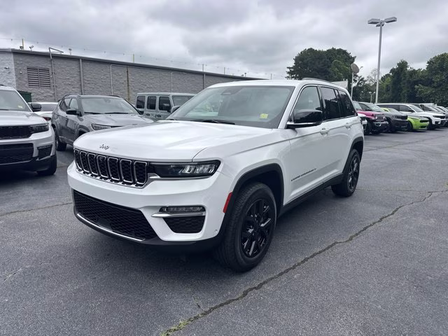 2024 Bright White Clearcoat Jeep Grand Cherokee Limited RWD SUV