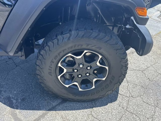 2023 Black Clearcoat Jeep Wrangler Rubicon 4xe Rubicon 4X4 Convertible