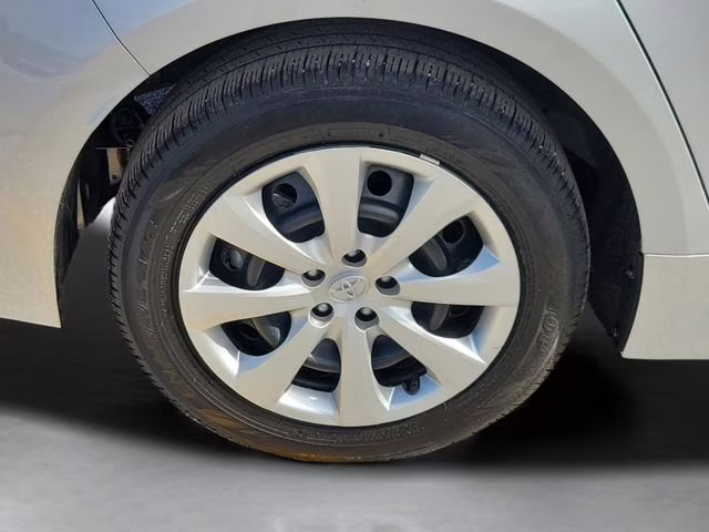 2024 Classic Silver Metallic Toyota Corolla LE FWD Sedan