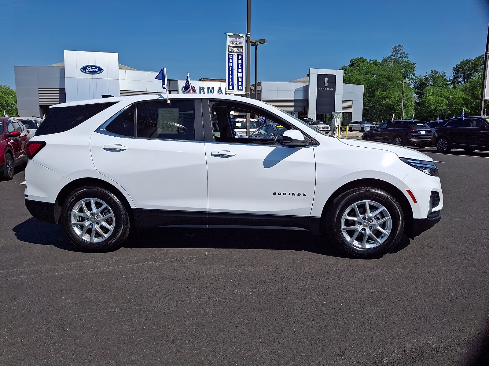 2023 Summit White - GAZ Chevrolet Equinox FWD LT FWD