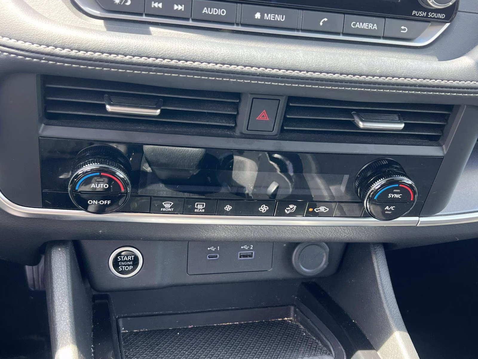 2023 White Nissan Rogue SV AWD SUV