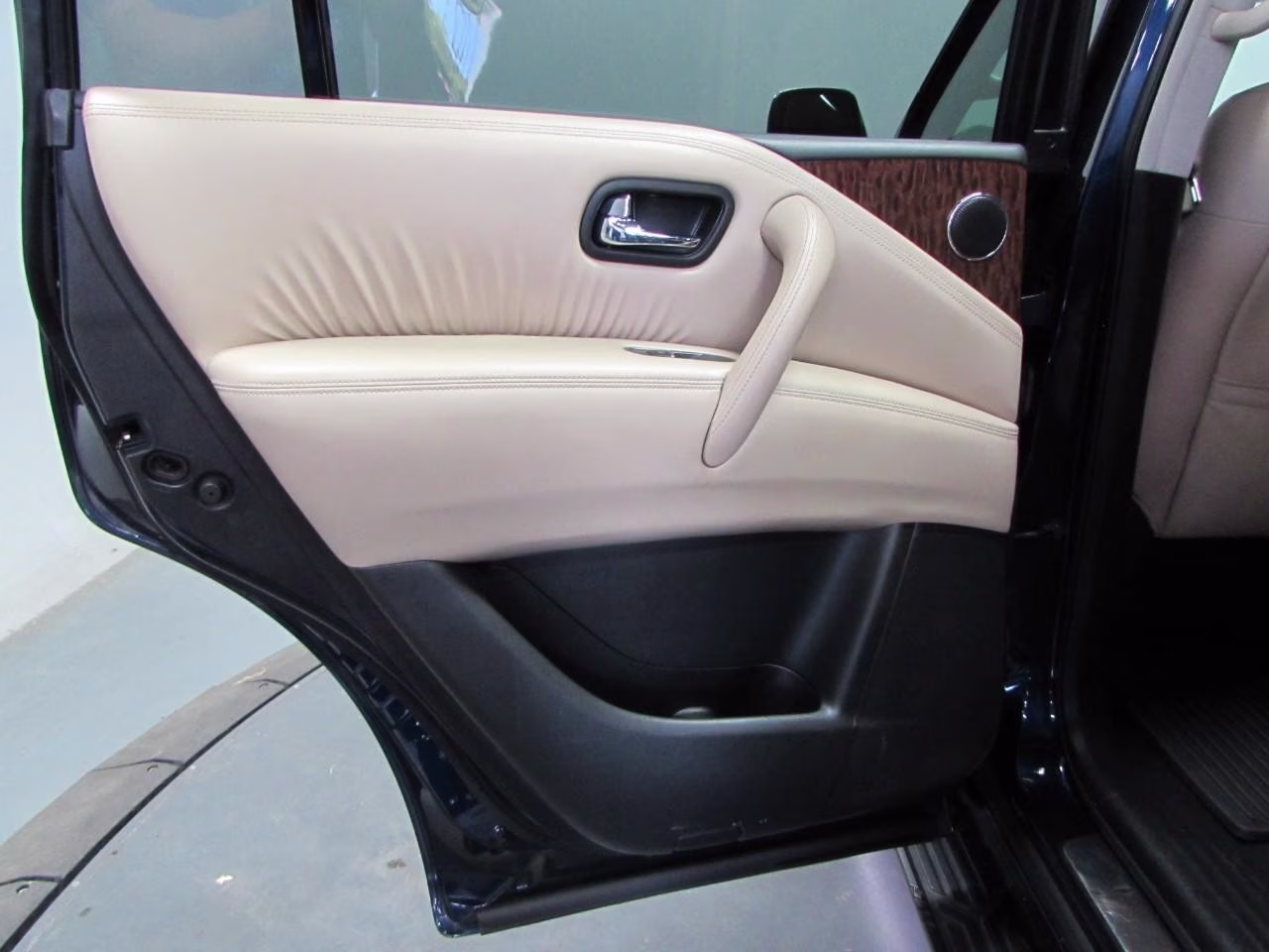 2018 Hermosa Blue Nissan Armada SL 4X4 SUV