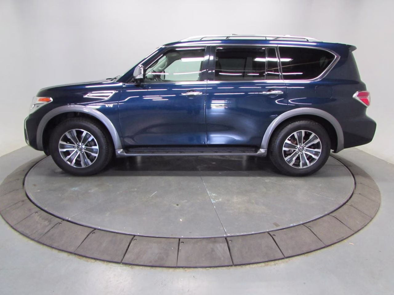 2018 Hermosa Blue Nissan Armada SL 4X4 SUV