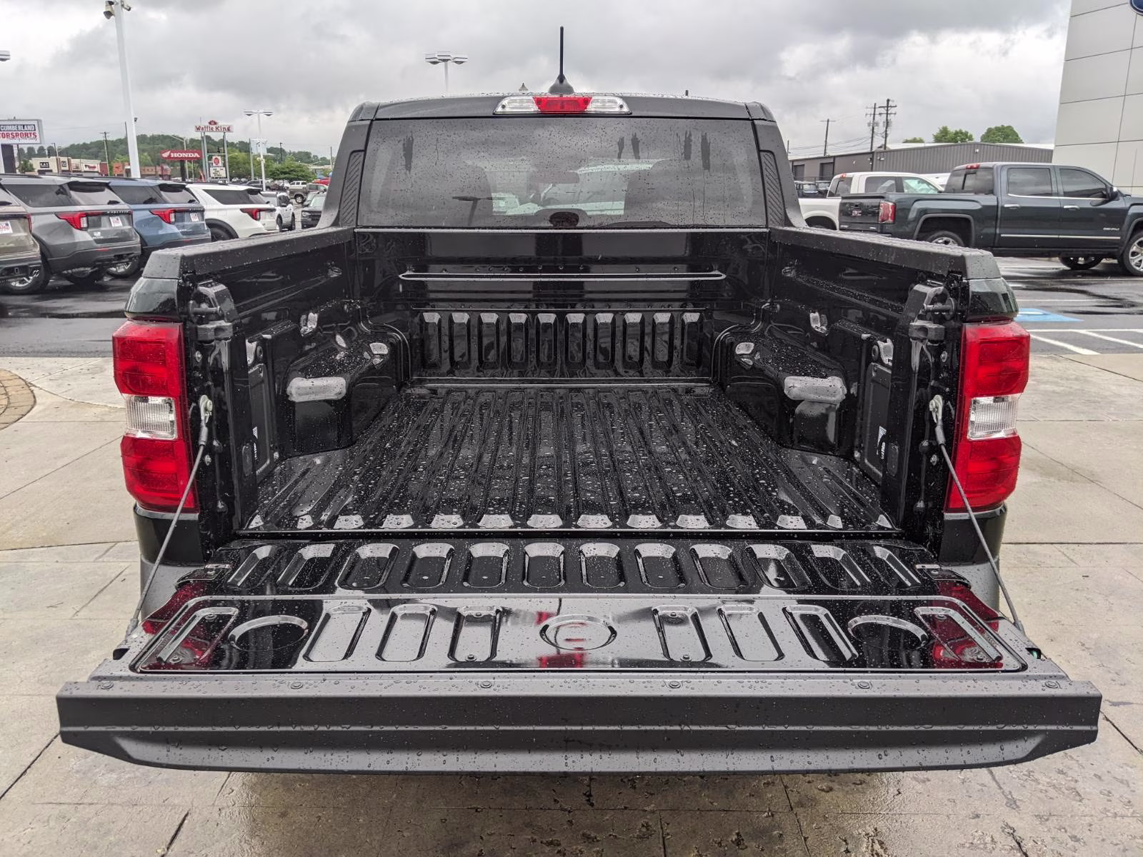 2026 Shadow Black Ford Maverick XL AWD Truck