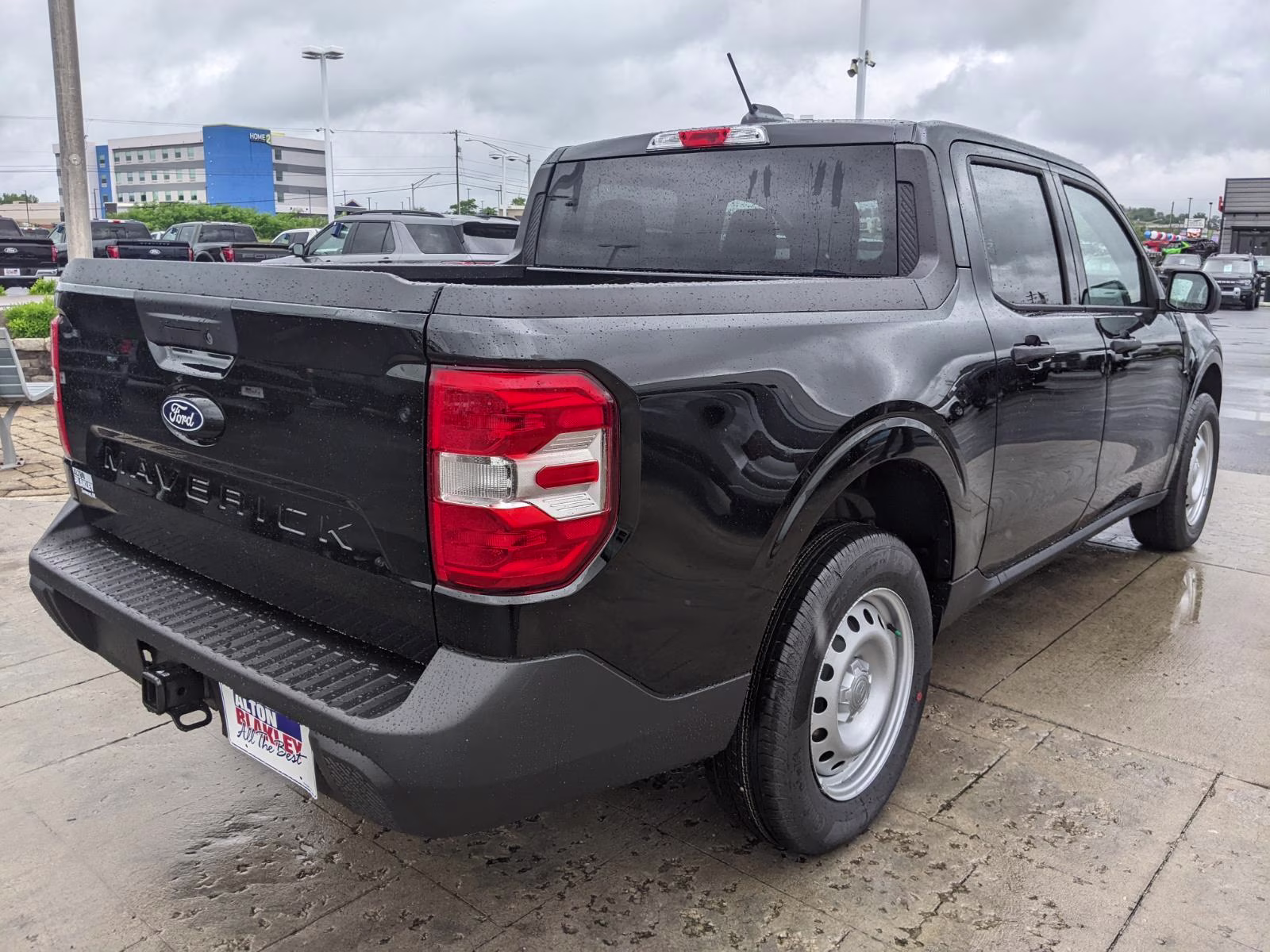 2026 Shadow Black Ford Maverick XL AWD Truck