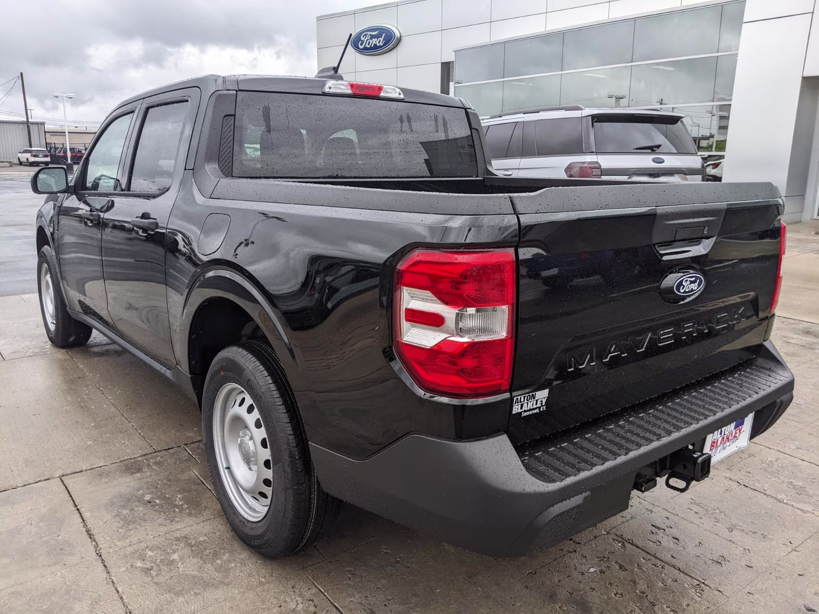 2026 Shadow Black Ford Maverick XL AWD Truck