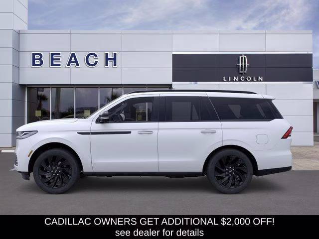 2026 Pristine White Metallic Tri-Coat Lincoln Navigator Reserve 4X4 SUV