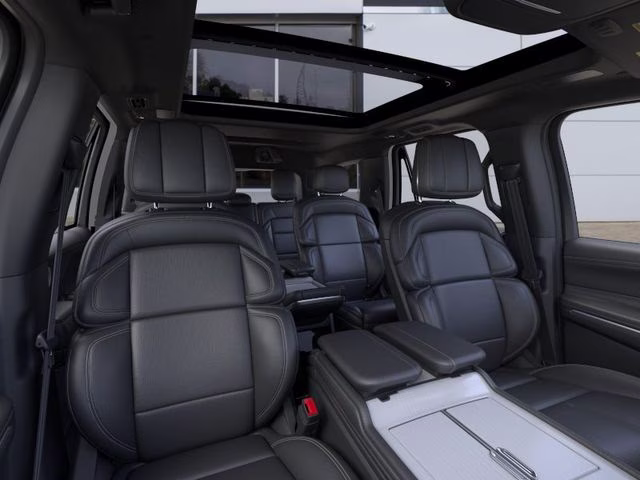 2026 Star White Metallic Tri-Coat Lincoln Navigator Reserve 4X4 SUV