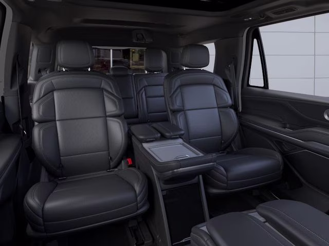 2026 Star White Metallic Tri-Coat Lincoln Navigator Reserve 4X4 SUV