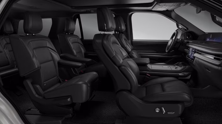 2026 Star White Metallic Tri-Coat Lincoln Navigator Reserve 4X4 SUV