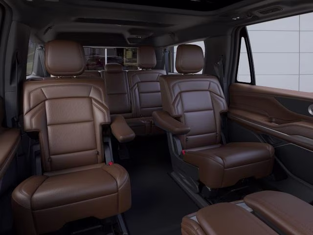 2026 Star White Metallic Tri-Coat Lincoln Navigator L Reserve 4X4 SUV