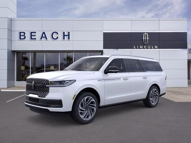 2026 Star White Metallic Tri-Coat Lincoln Navigator L Reserve 4X4 SUV