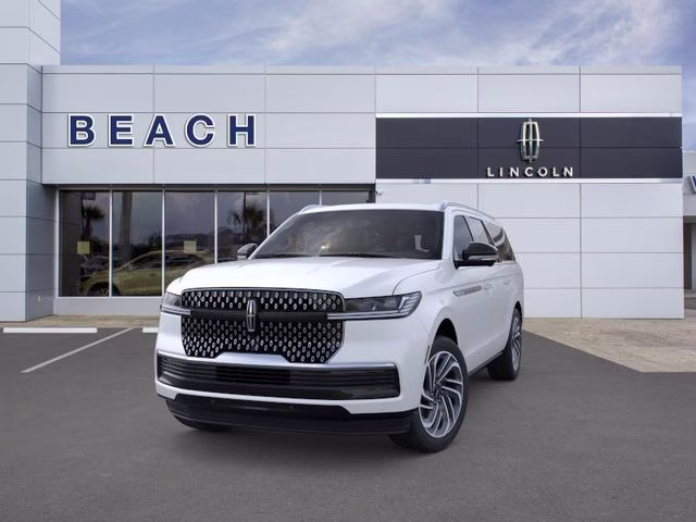 2026 Star White Metallic Tri-Coat Lincoln Navigator L Reserve 4X4 SUV