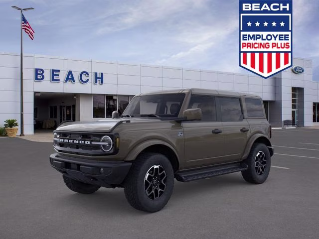 2026 Gray Ford Bronco Outer Banks 4X4 SUV