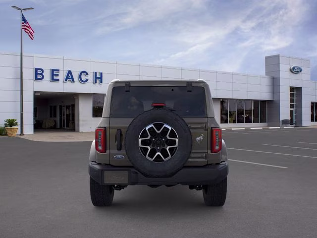 2026 Gray Ford Bronco Outer Banks 4X4 SUV