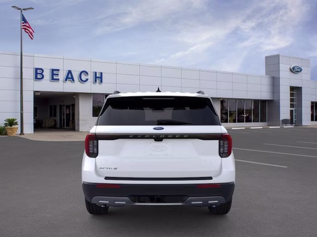 2026 Star White Metallic Tri-Coat Ford Explorer Active RWD SUV