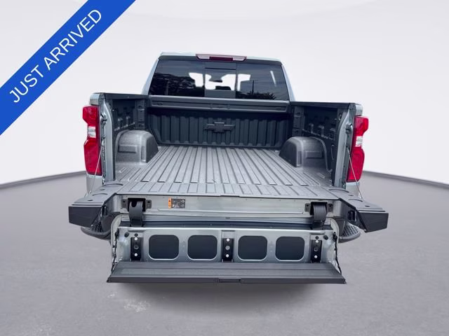 2026 Sterling Gray Metallic Chevrolet Silverado 1500 LT Trail Boss 4X4 Truck