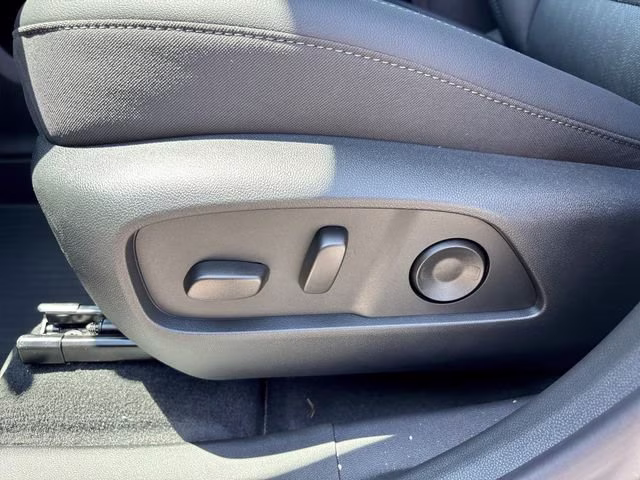 2026 Mosaic Black Metallic Chevrolet Equinox LT FWD SUV