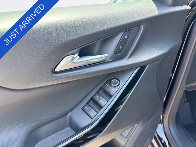 2026 Mosaic Black Metallic Chevrolet Equinox LT FWD SUV