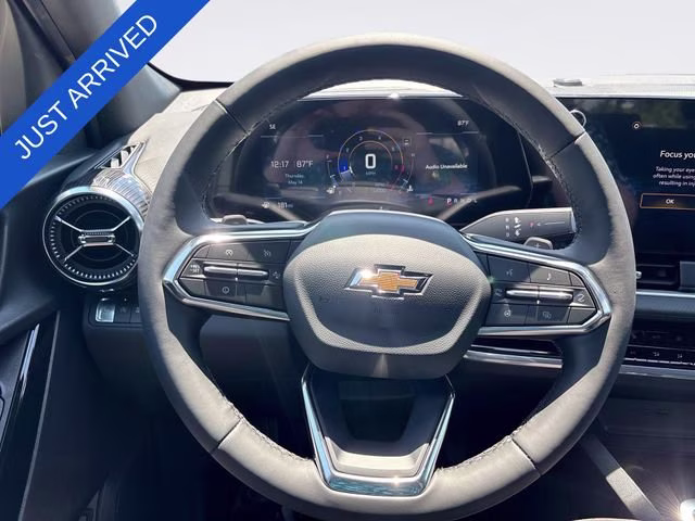 2026 Mosaic Black Metallic Chevrolet Equinox LT FWD SUV