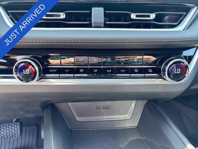 2026 Mosaic Black Metallic Chevrolet Equinox LT FWD SUV