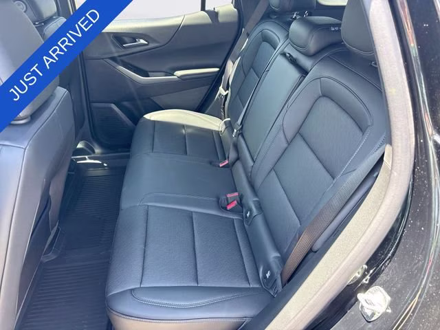 2026 Mosaic Black Metallic Chevrolet Equinox LT FWD SUV