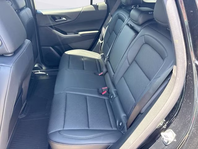 2026 Mosaic Black Metallic Chevrolet Equinox LT FWD SUV