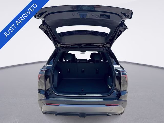 2026 Mosaic Black Metallic Chevrolet Equinox LT FWD SUV