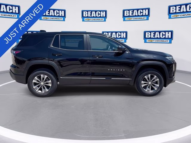 2026 Mosaic Black Metallic Chevrolet Equinox LT FWD SUV
