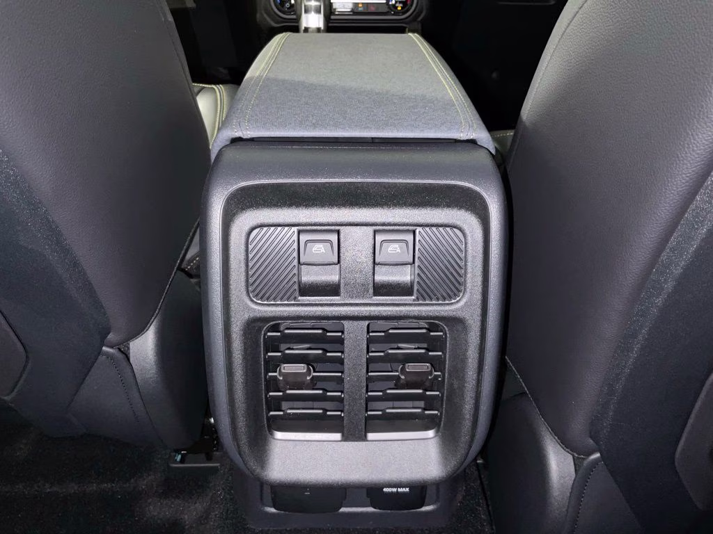 2026 Gray Ford Bronco Badlands 4X4 SUV