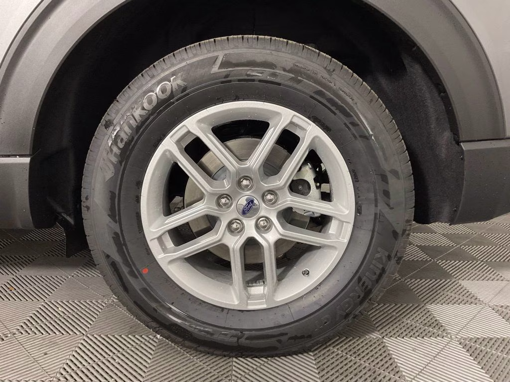 2026 Gray Ford Explorer Active RWD SUV