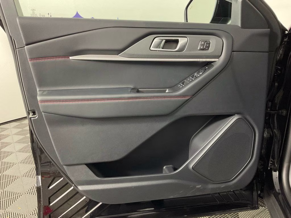 2026 Black Ford Explorer ST-Line RWD SUV