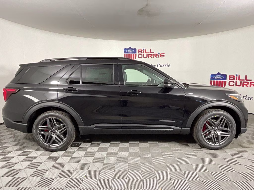 2026 Black Ford Explorer ST-Line RWD SUV