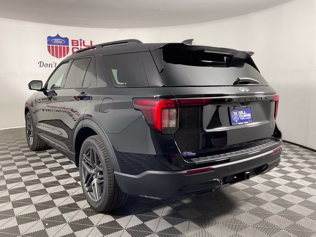 2026 Black Ford Explorer ST-Line RWD SUV