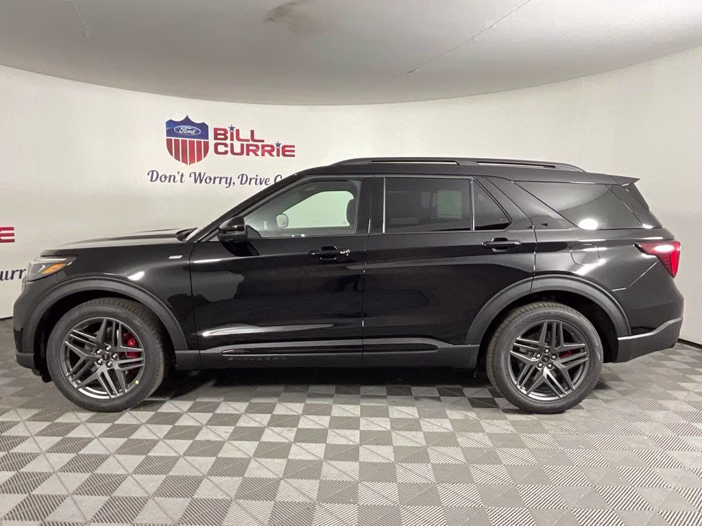 2026 Black Ford Explorer ST-Line RWD SUV