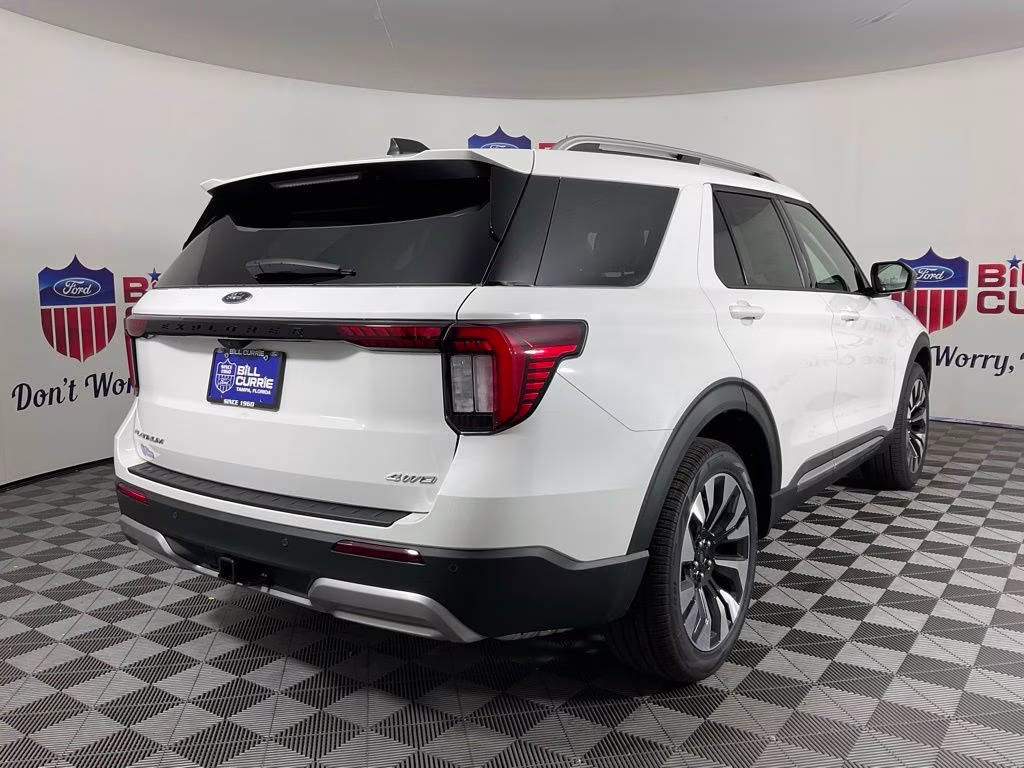 2026 White Ford Explorer Platinum 4X4 SUV
