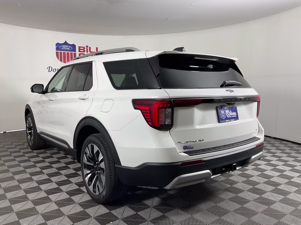 2026 White Ford Explorer Platinum 4X4 SUV