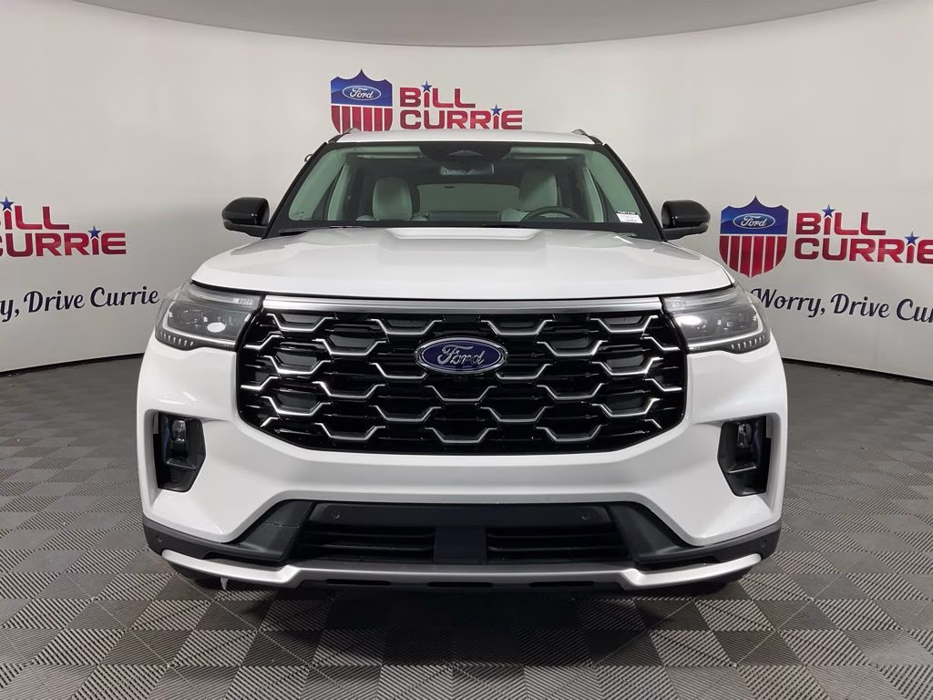 2026 White Ford Explorer Platinum 4X4 SUV