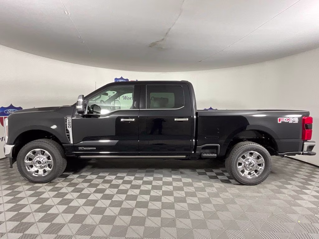 2026 Black Ford Super Duty F-250 SRW 4X4 Truck