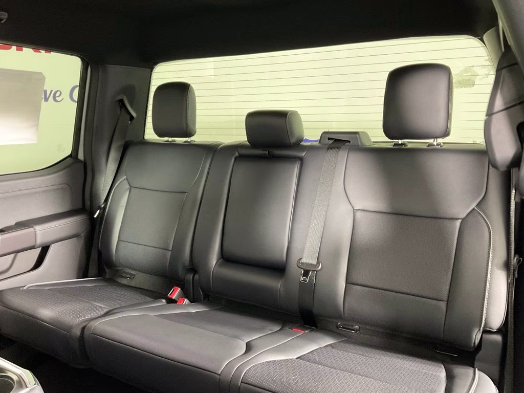 2026 Avalanche Ford F-150 Lariat 4X4 Truck