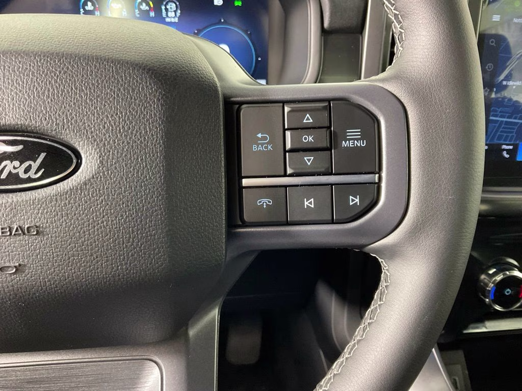 2026 Avalanche Ford F-150 Lariat 4X4 Truck