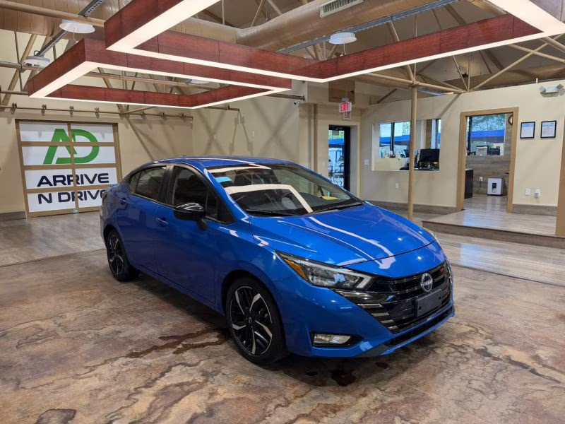2024 Nissan Versa SR Sedan 4D FWD