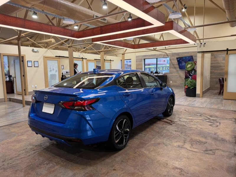 2024 Nissan Versa SR Sedan 4D FWD