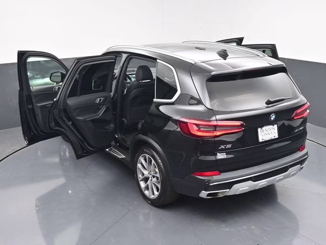 2023 Jet Black BMW X5 xDrive40i AWD SUV