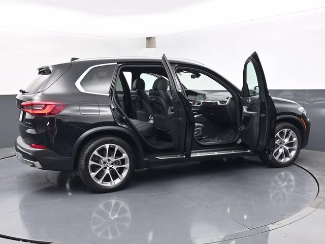 2023 Jet Black BMW X5 xDrive40i AWD SUV