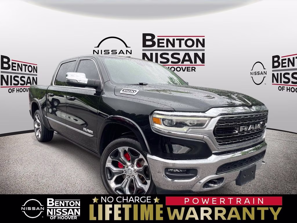 2023 RAM 1500 Limited 4x4 Crew Cab 5'7's photo