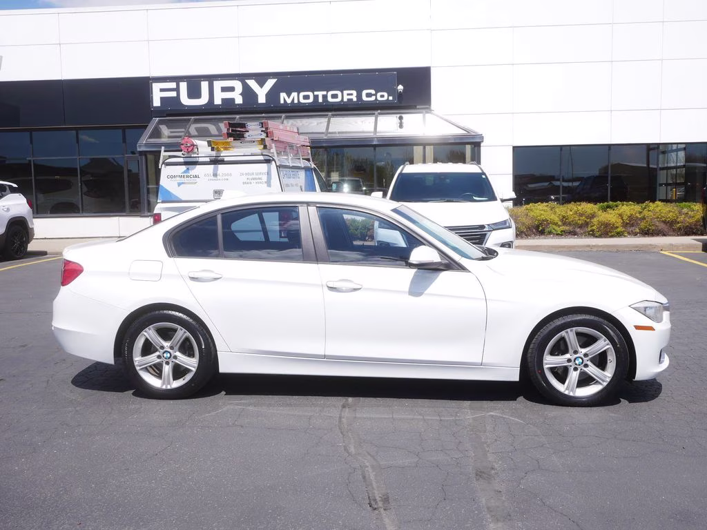 2015 White BMW 3 Series 320i xDrive AWD Sedan
