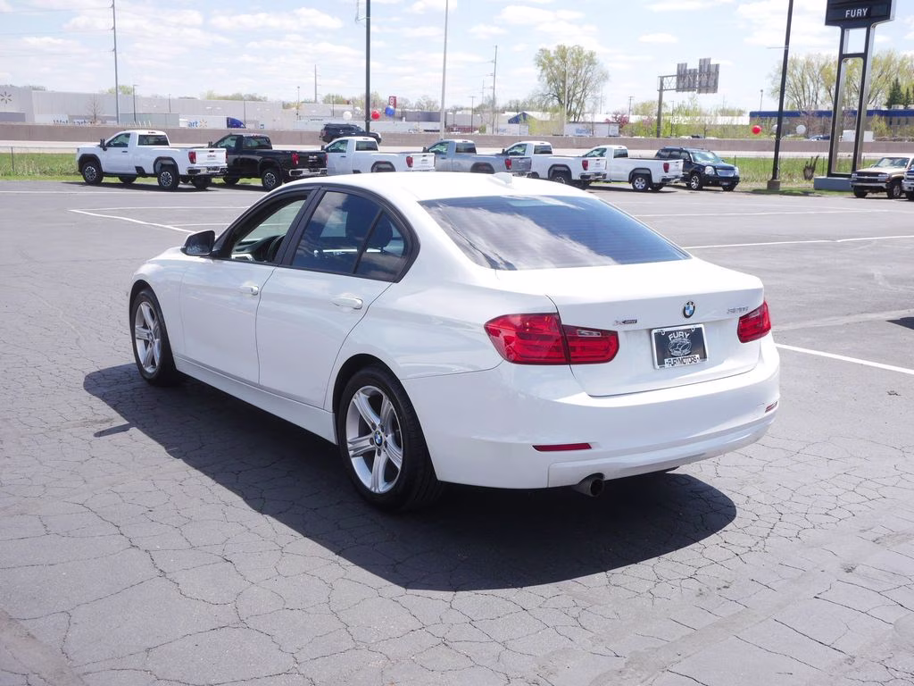 2015 White BMW 3 Series 320i xDrive AWD Sedan