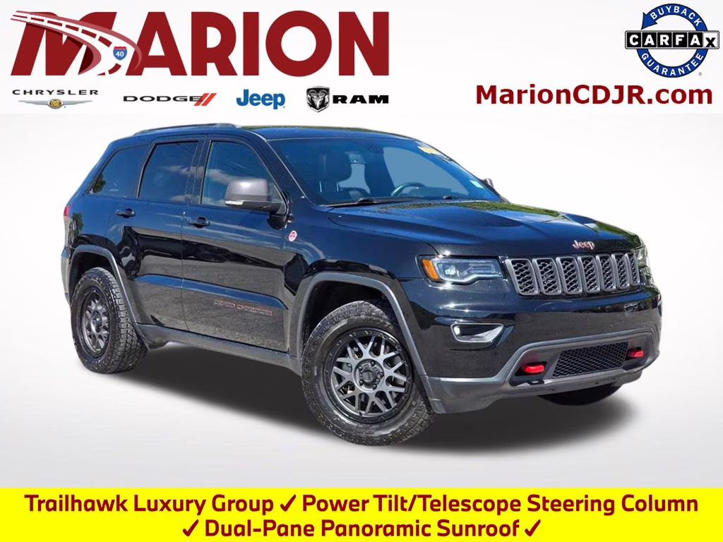 2018 Diamond Black Crystal Pearlcoat Jeep Grand Cherokee Trailhawk 4X4 SUV