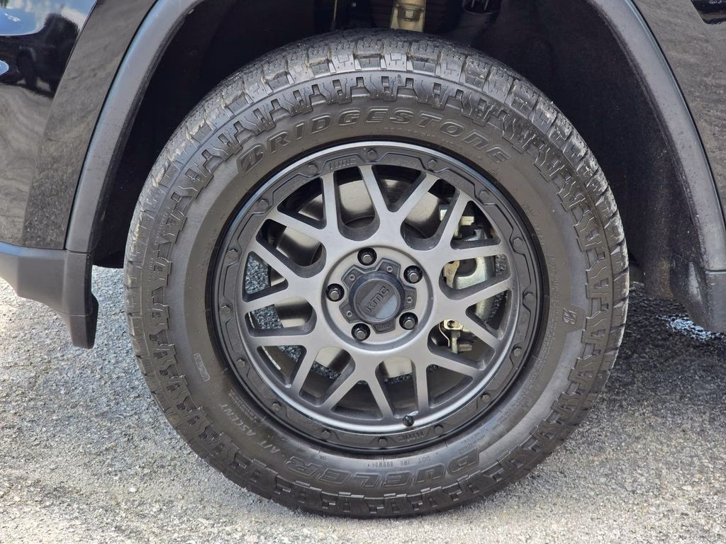 2018 Diamond Black Crystal Pearlcoat Jeep Grand Cherokee Trailhawk 4X4 SUV